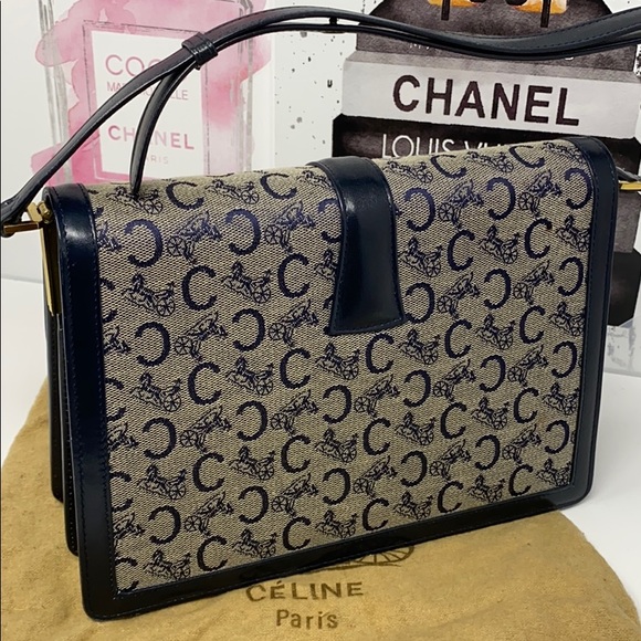 Sold✈️✈️✈️Celine shoulder bag - Picture 4 of 15